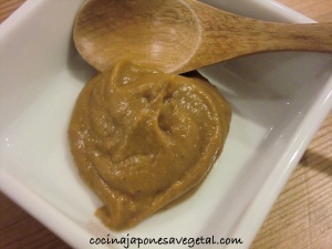 Peanut-butter-onigiri-2